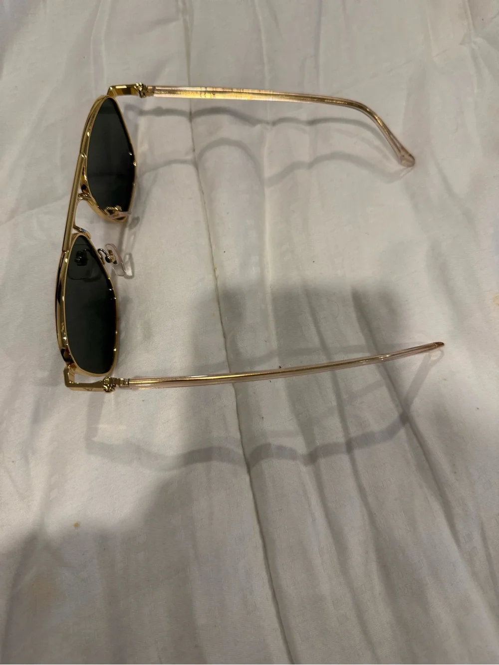 Louis Vuitton Gold Frame Sunglasses with Dark Green Lenses and Orange Box